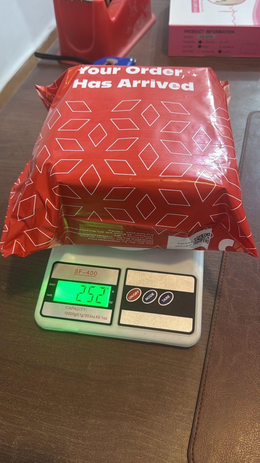 Disposable Nitrile Non- Slip Anti - Scratch Gloves